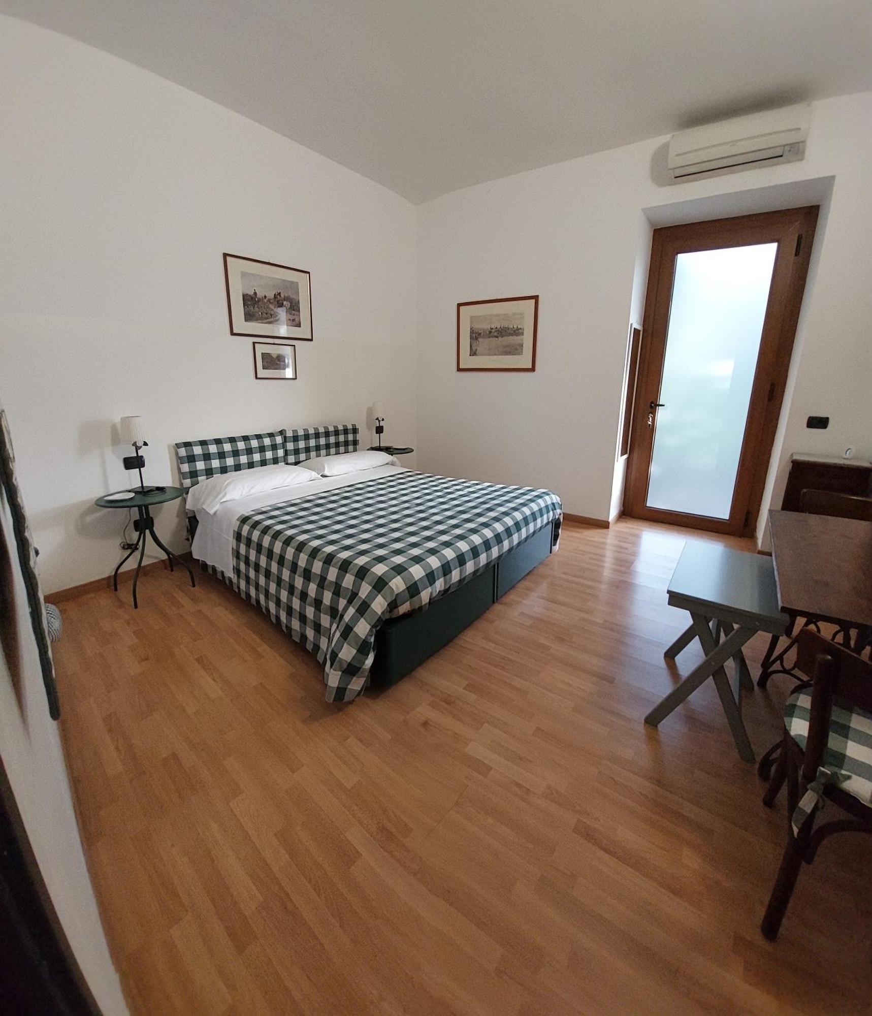 B&B Il Cortile Malpensa カゾラーテ・センピオーネ エクステリア 写真